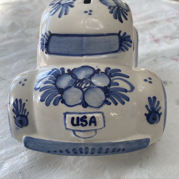 Hand painted Delft, Holland, USA numbered - Picture 2 of 4